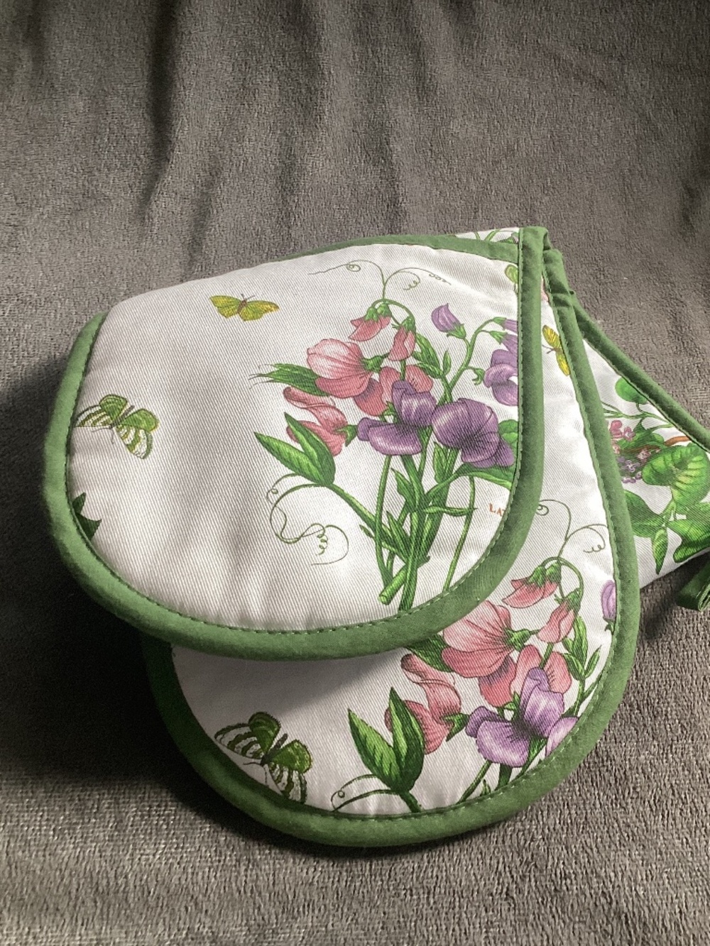 PORTMEIRION BOTANIC GARDEN SWEET PEA & LILAC DOUBLE OVEN GLOVE